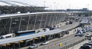 Business Travel Tip # 4 - Meet Your NY Airport Car Service Curbside